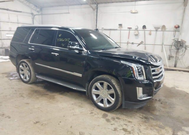 2016 CADILLAC Escalade