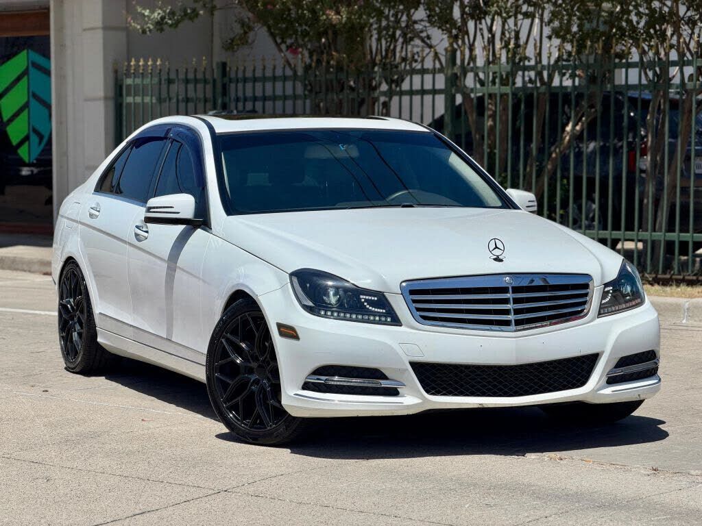 2014 MERCEDES-BENZ C-Class