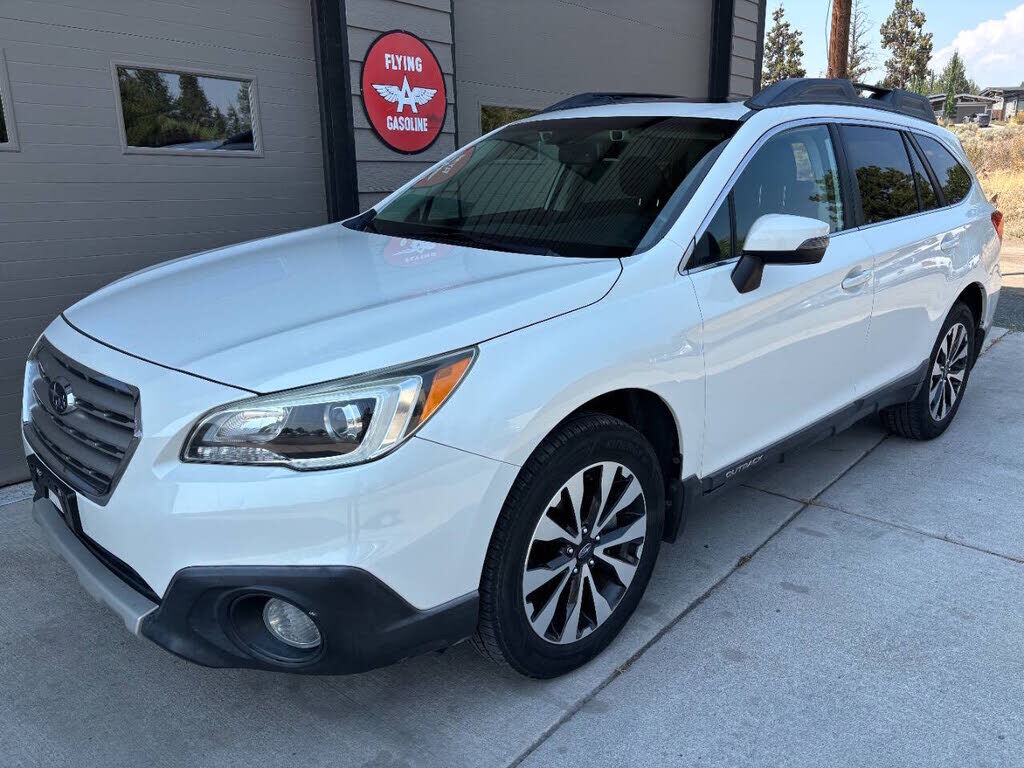 2016 SUBARU Outback