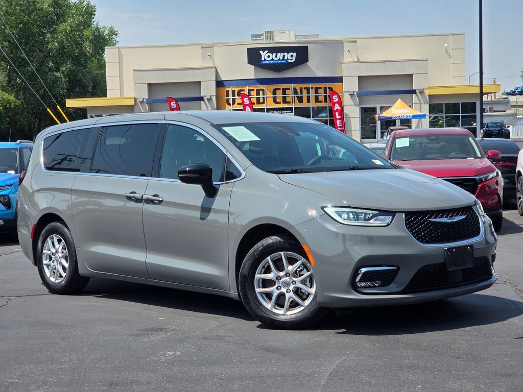 2025 CHRYSLER Pacifica