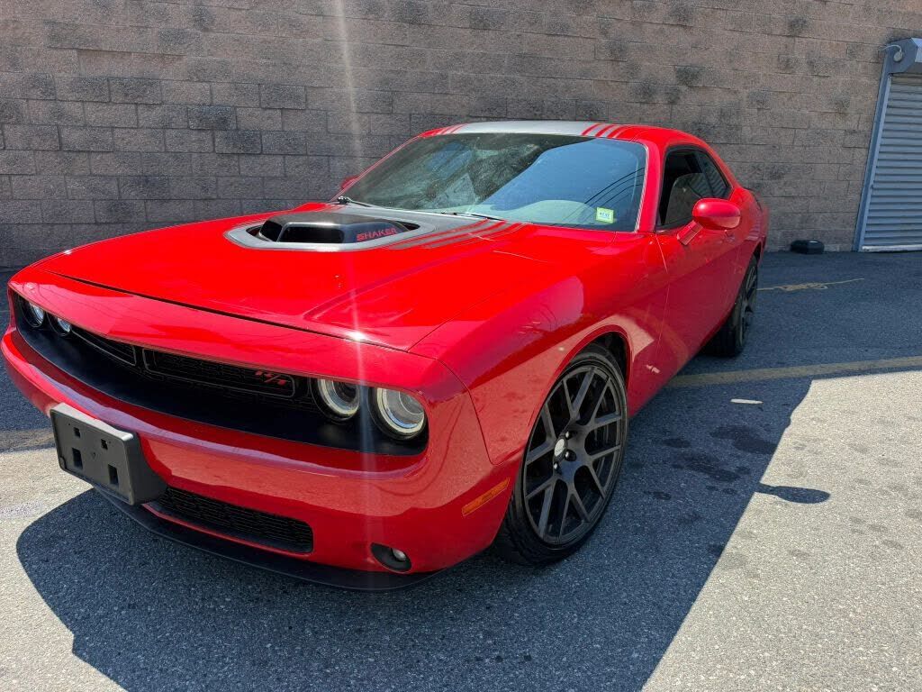 2016 DODGE Challenger