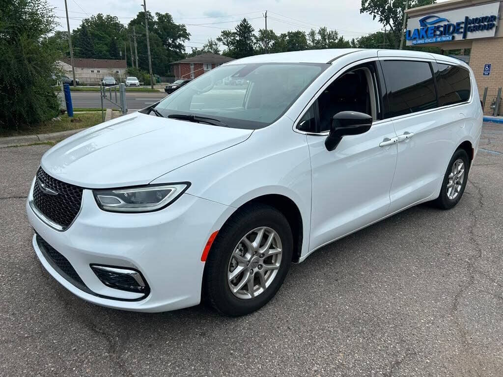 2024 CHRYSLER Pacifica