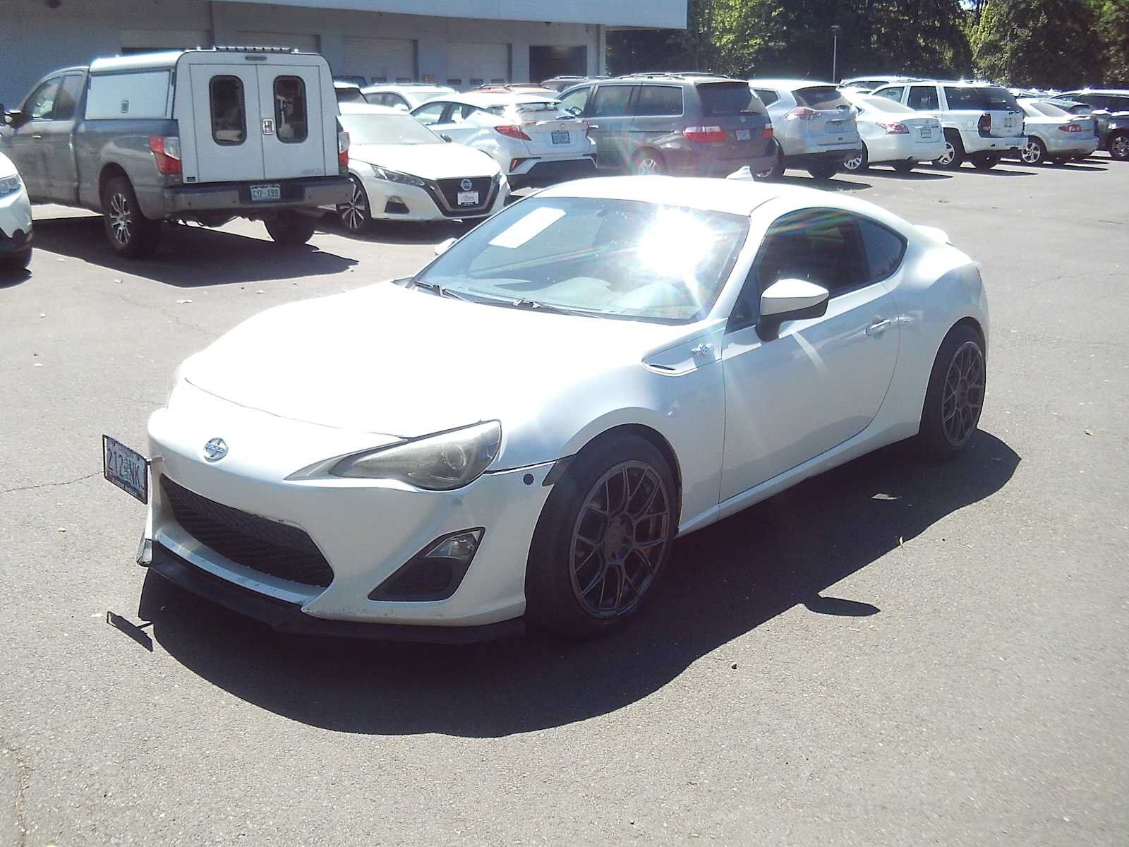 2013 TOYOTA Scion