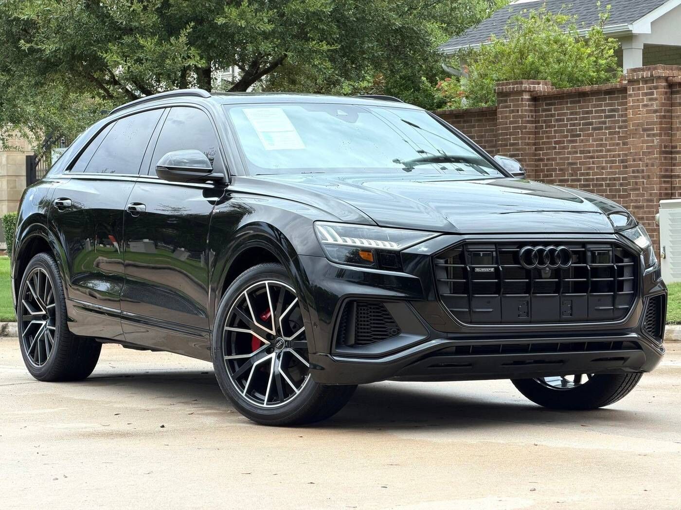 2023 AUDI Q8