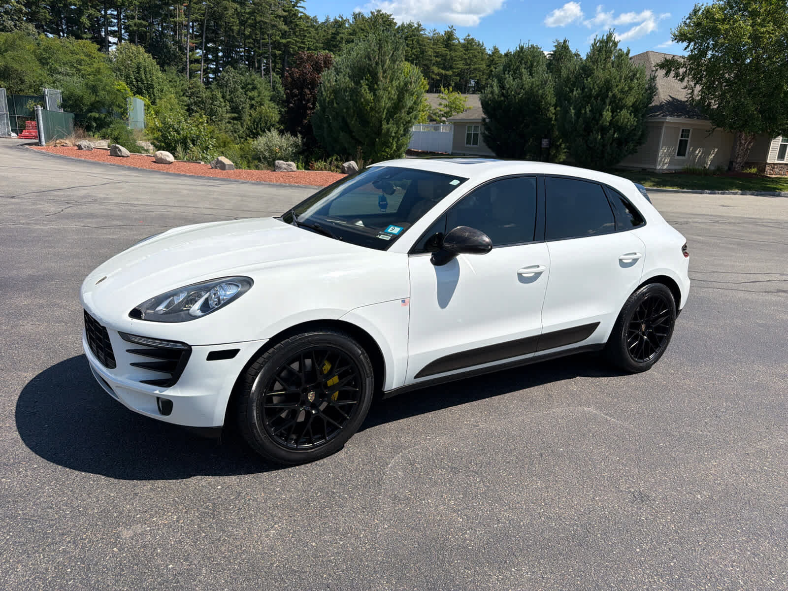 2018 PORSCHE Macan