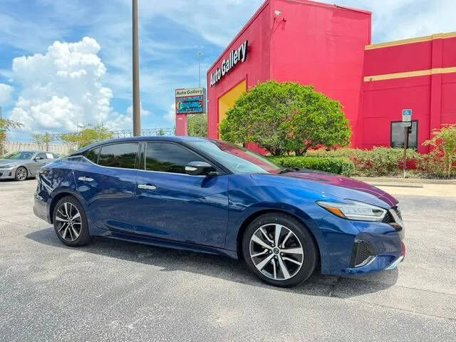 2023 NISSAN Maxima