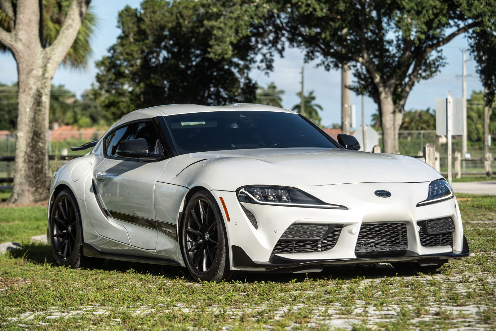 2024 TOYOTA Supra