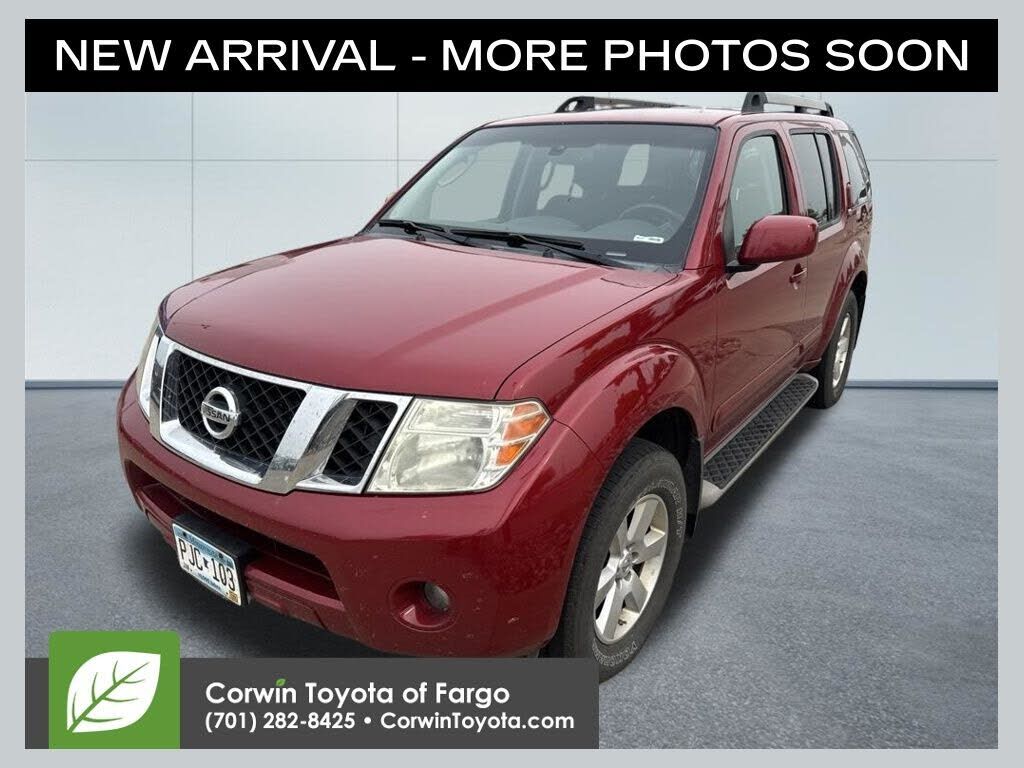 2011 NISSAN Pathfinder