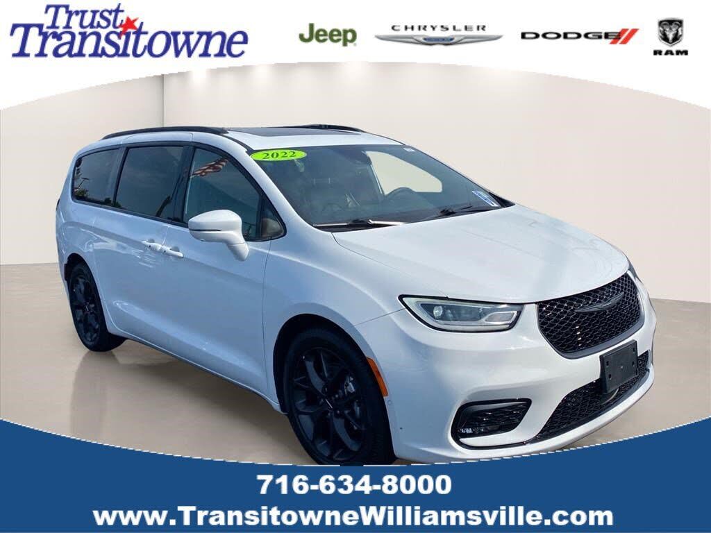 2022 CHRYSLER Pacifica