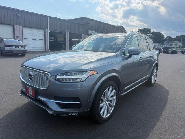 2019 VOLVO XC90