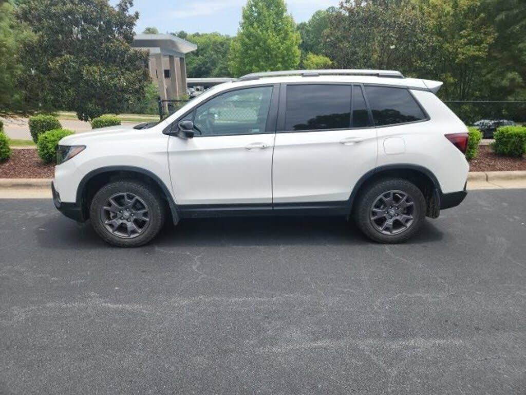 2024 HONDA Passport