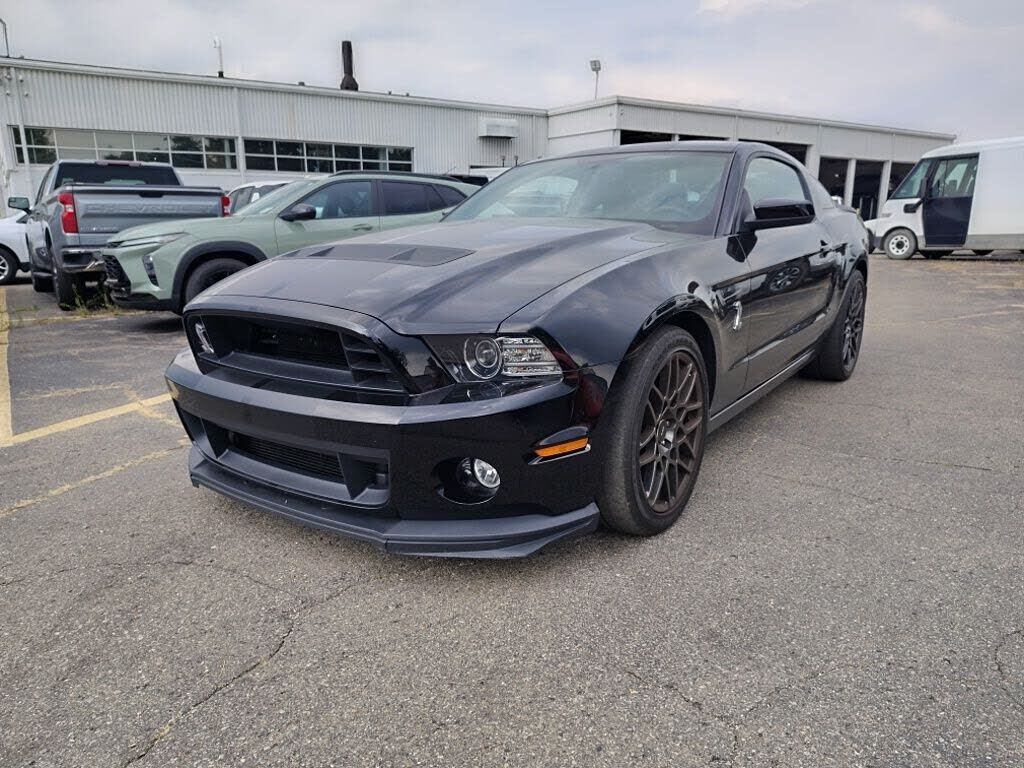 2013 FORD Mustang