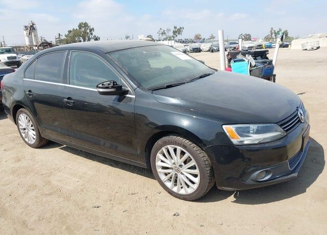 2014 VOLKSWAGEN Jetta