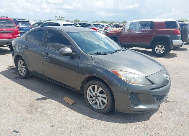 2013 MAZDA Mazda3