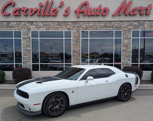 2016 DODGE Challenger