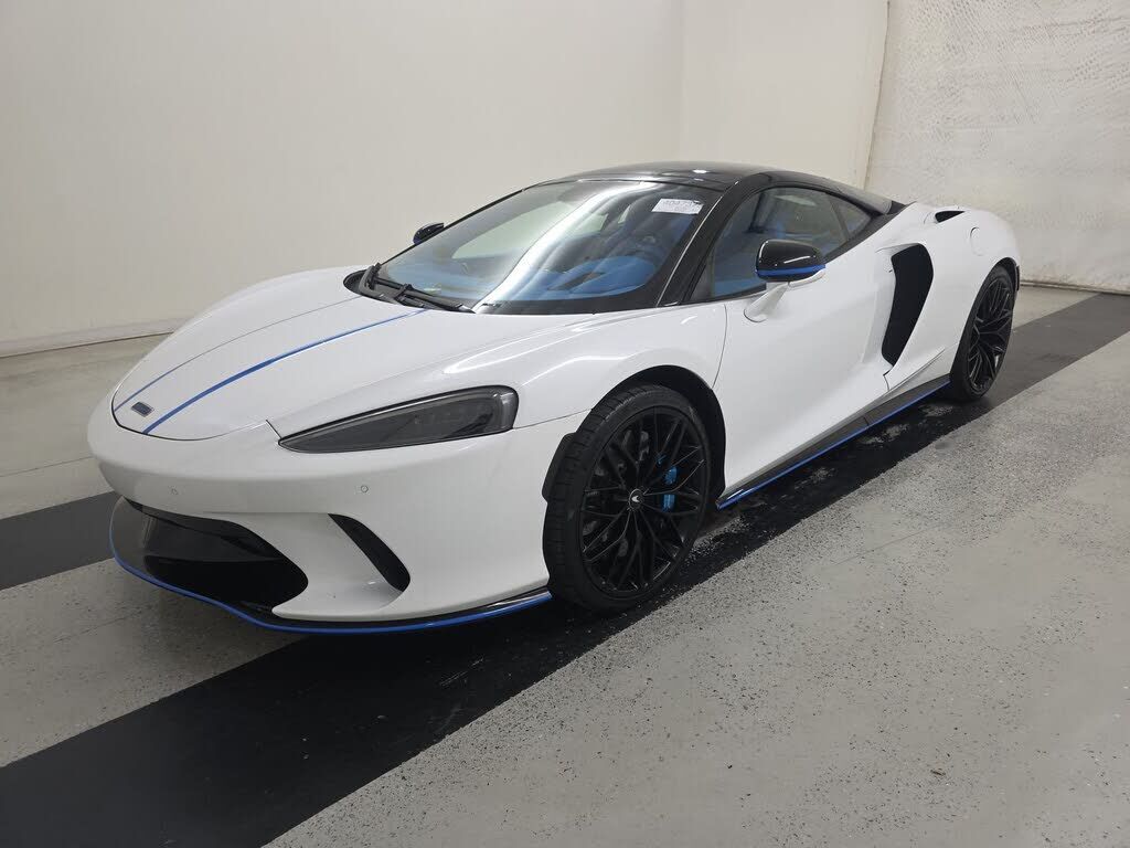 2023 MCLAREN GT