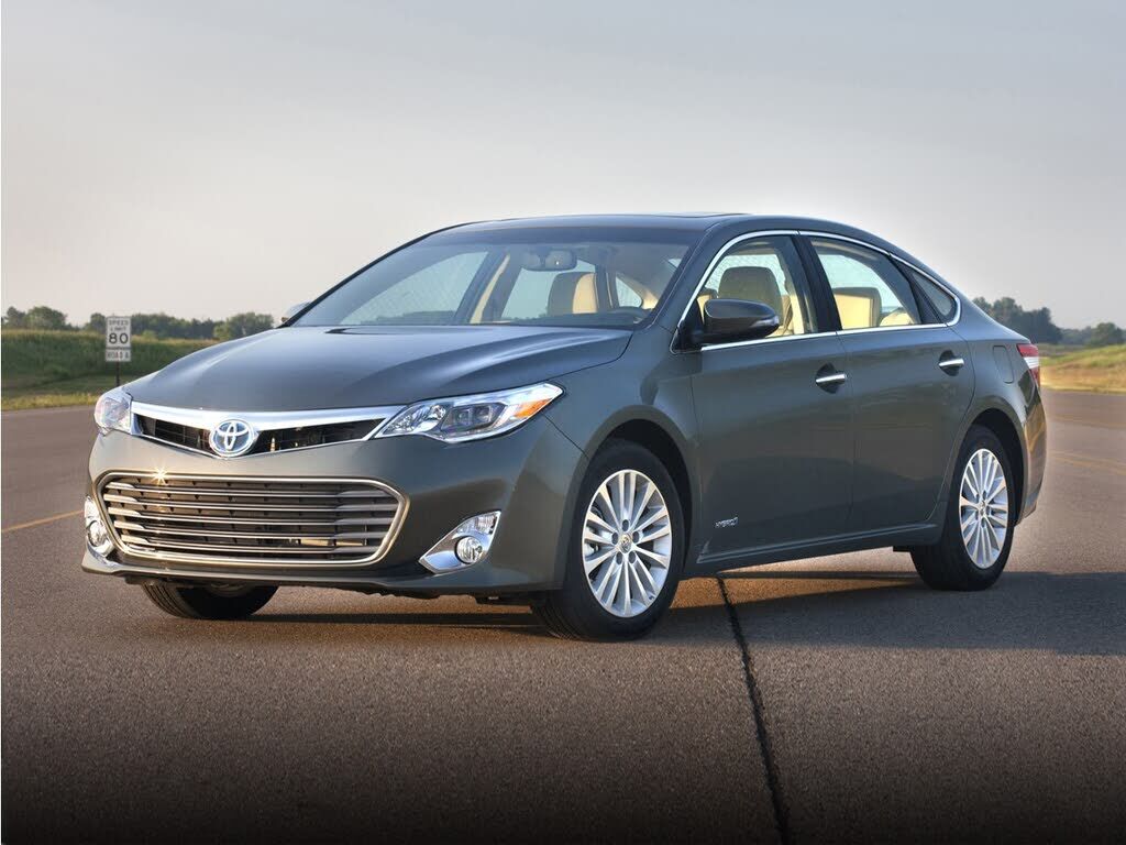 2013 TOYOTA Avalon