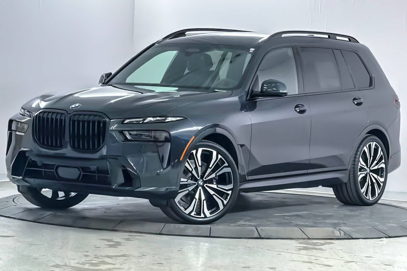 2027 BMW X7
