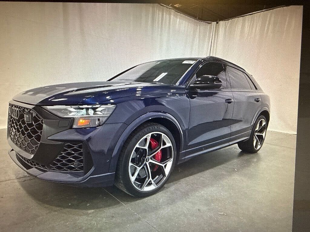 2025 AUDI RS Q8