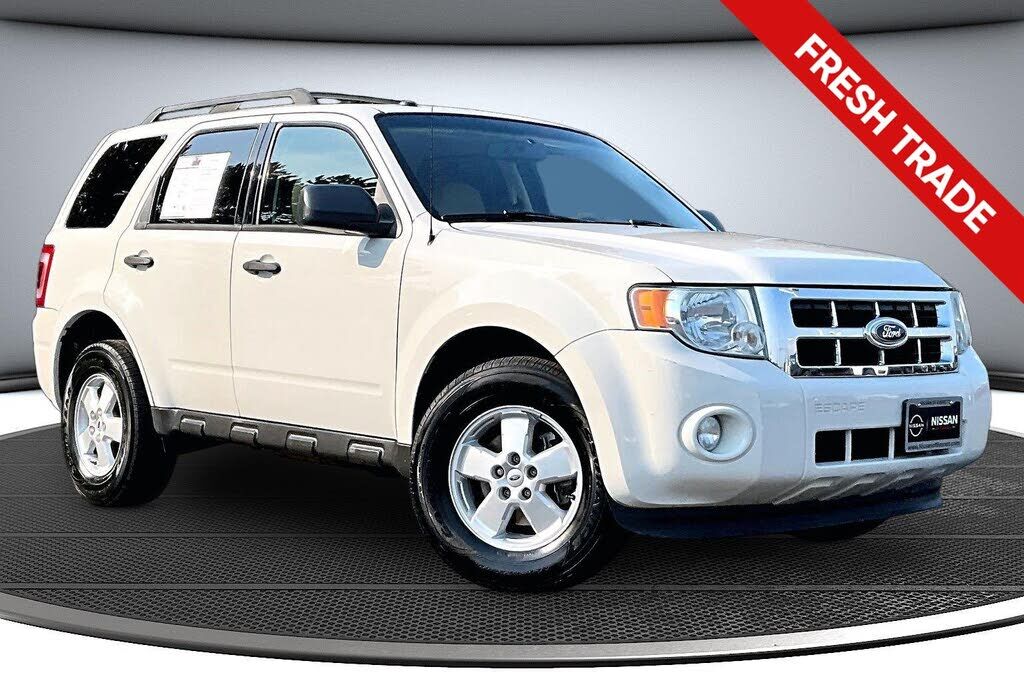 2010 FORD Escape