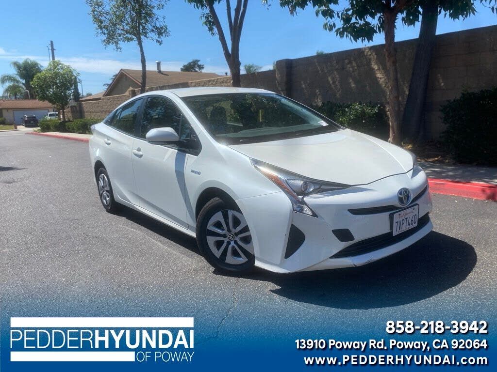 2016 TOYOTA PRIUS