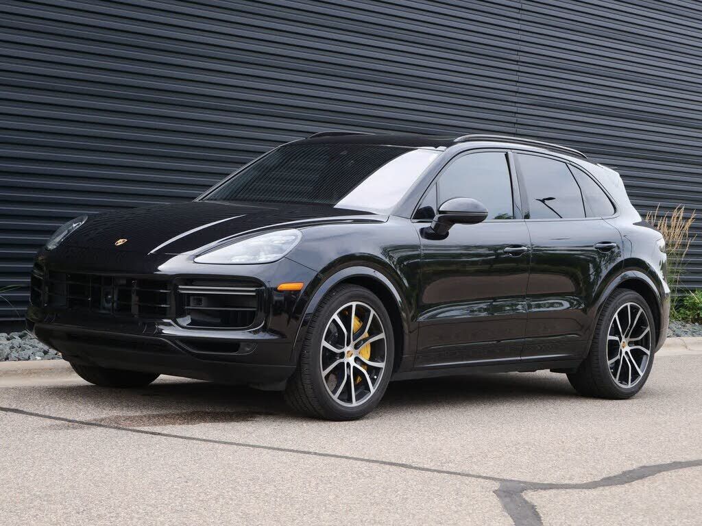 2019 PORSCHE Cayenne