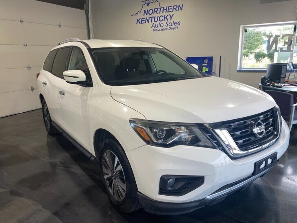 2017 NISSAN Pathfinder