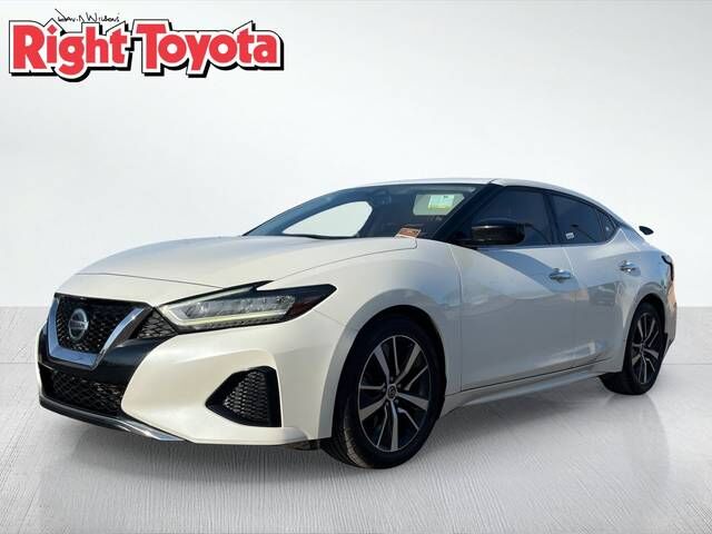 2019 NISSAN Maxima