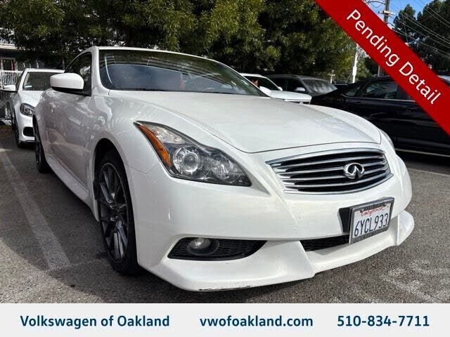 2013 INFINITI G37