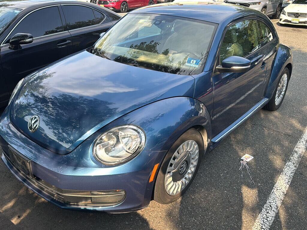 2016 VOLKSWAGEN Beetle