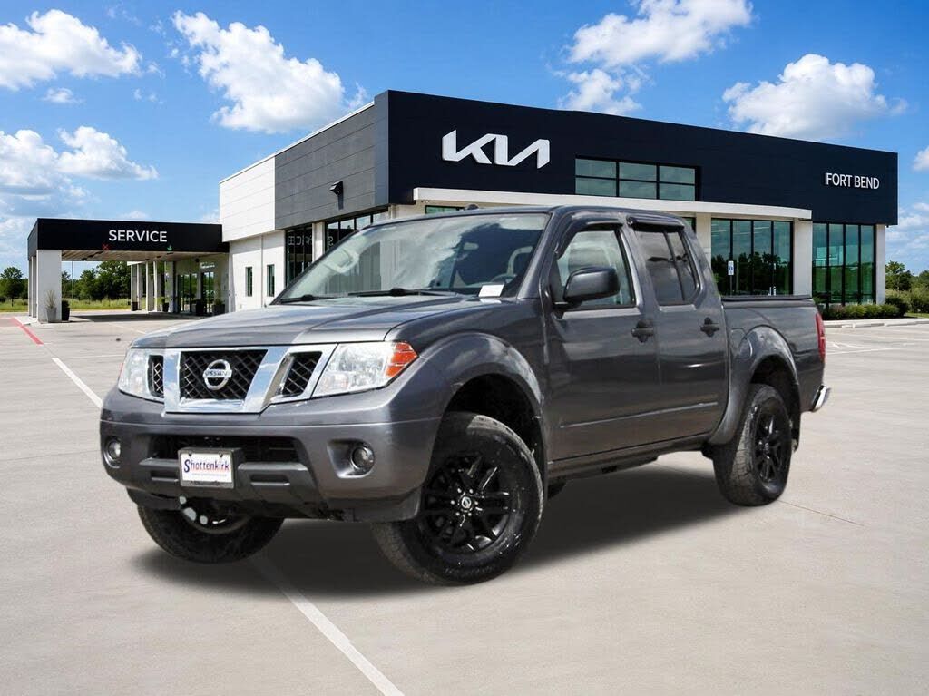 2017 NISSAN Frontier