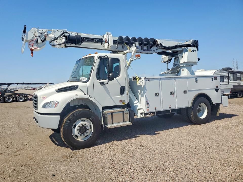 2025 FREIGHTLINER M2