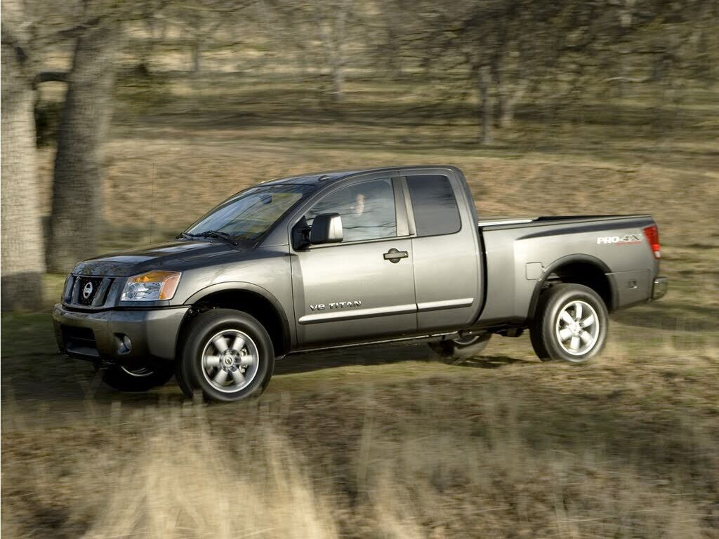 2015 NISSAN Titan