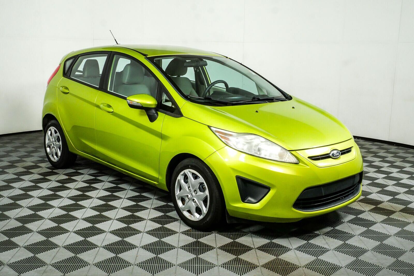 2013 FORD Fiesta