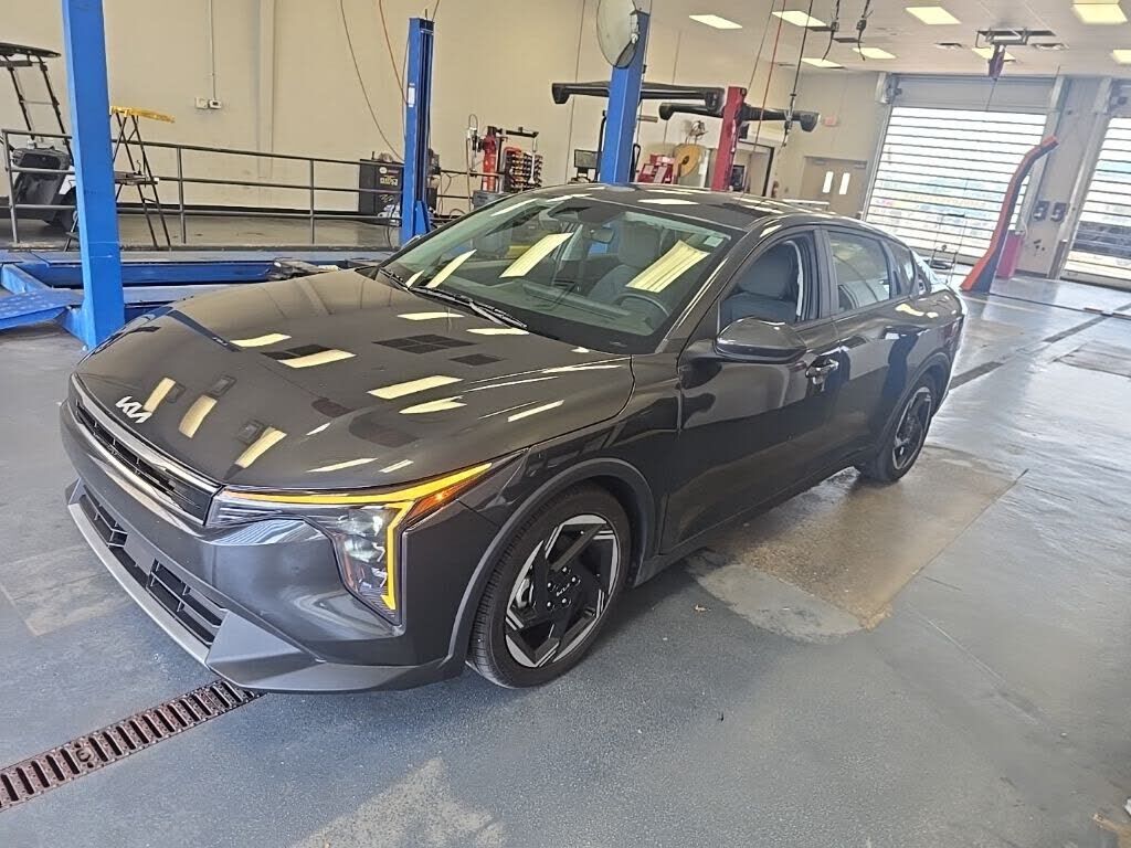 2025 KIA K4