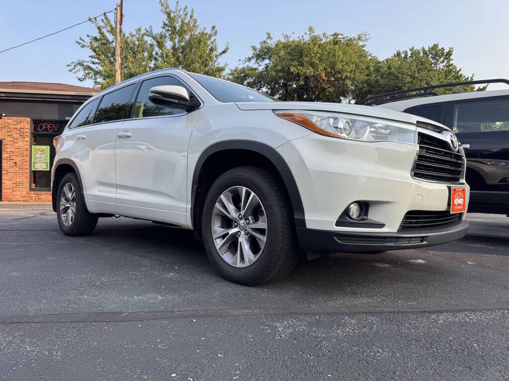 2015 TOYOTA Highlander