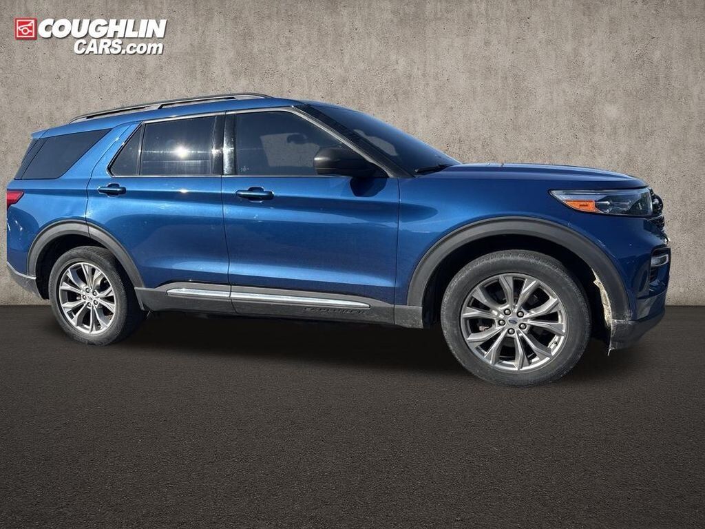 2021 FORD Explorer