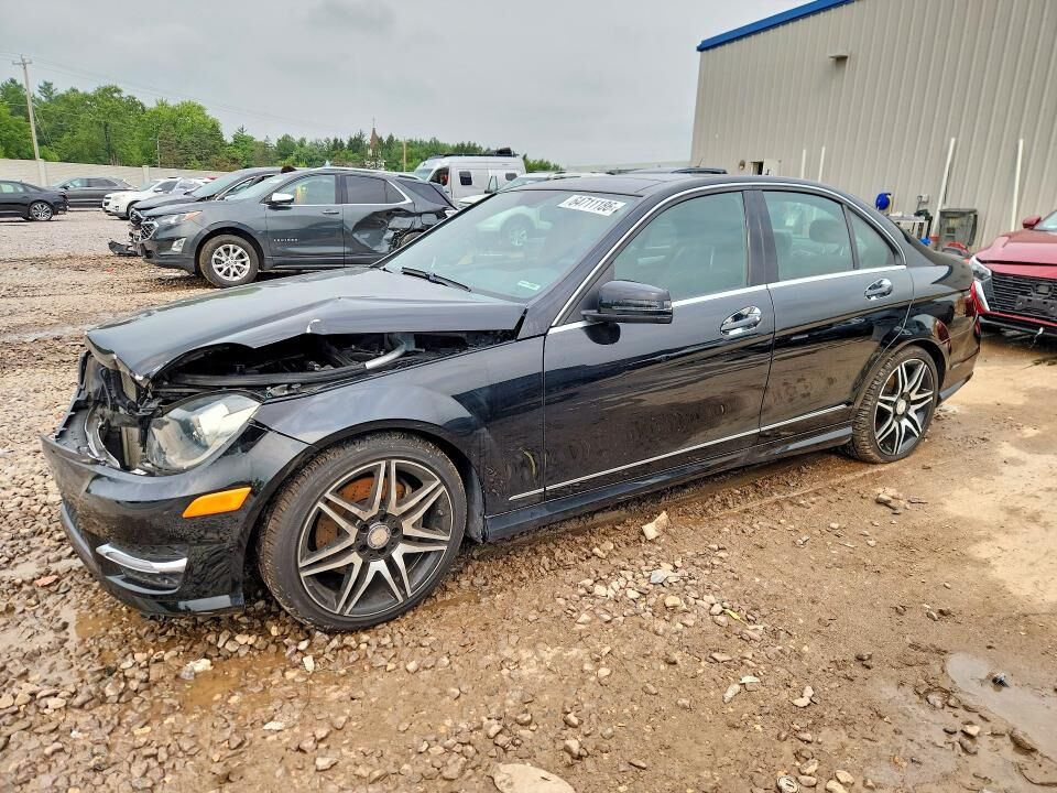 2014 MERCEDES-BENZ C-Class