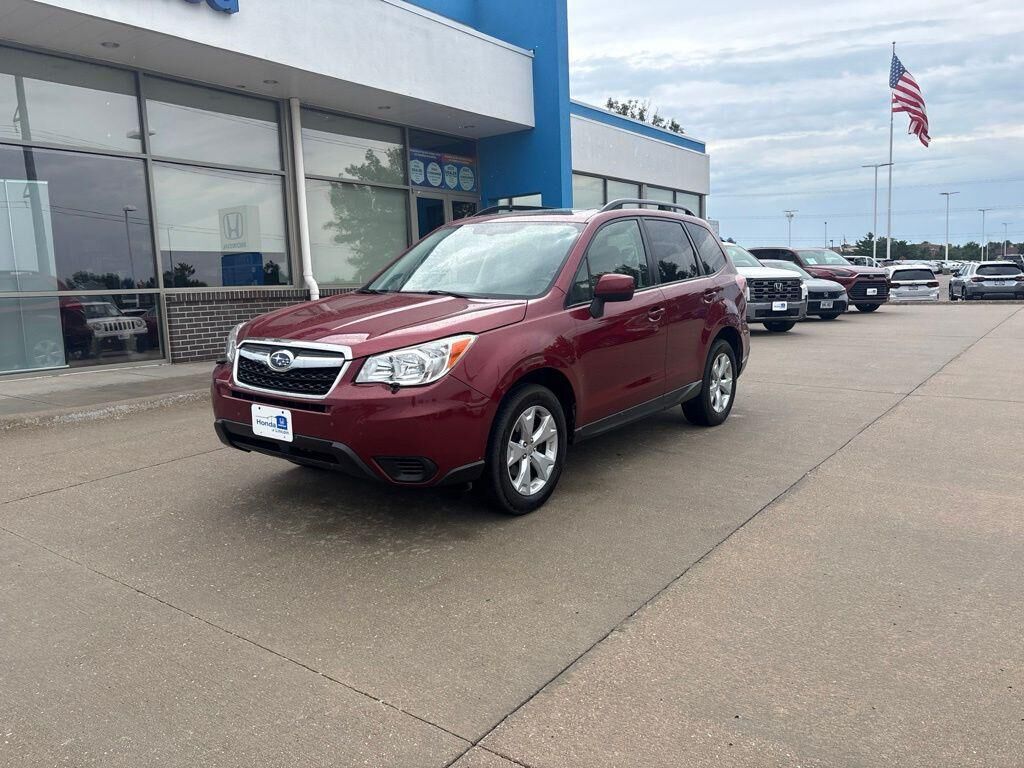 2016 SUBARU Forester
