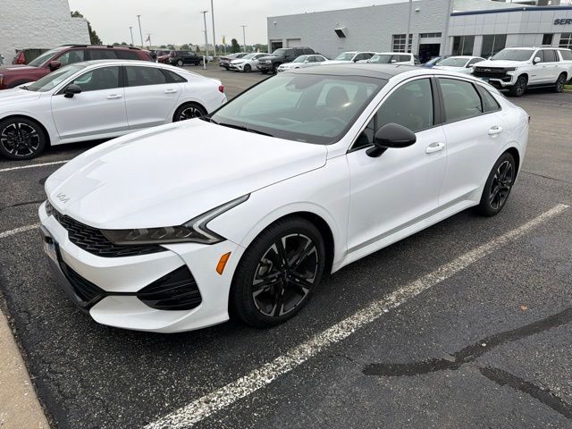 2022 KIA K5