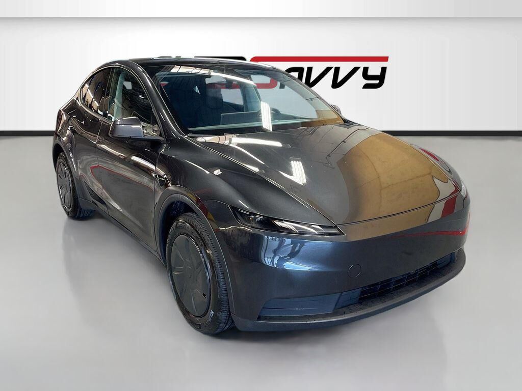2026 TESLA Model Y