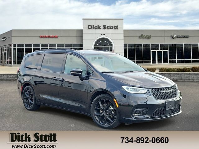 2025 CHRYSLER Pacifica
