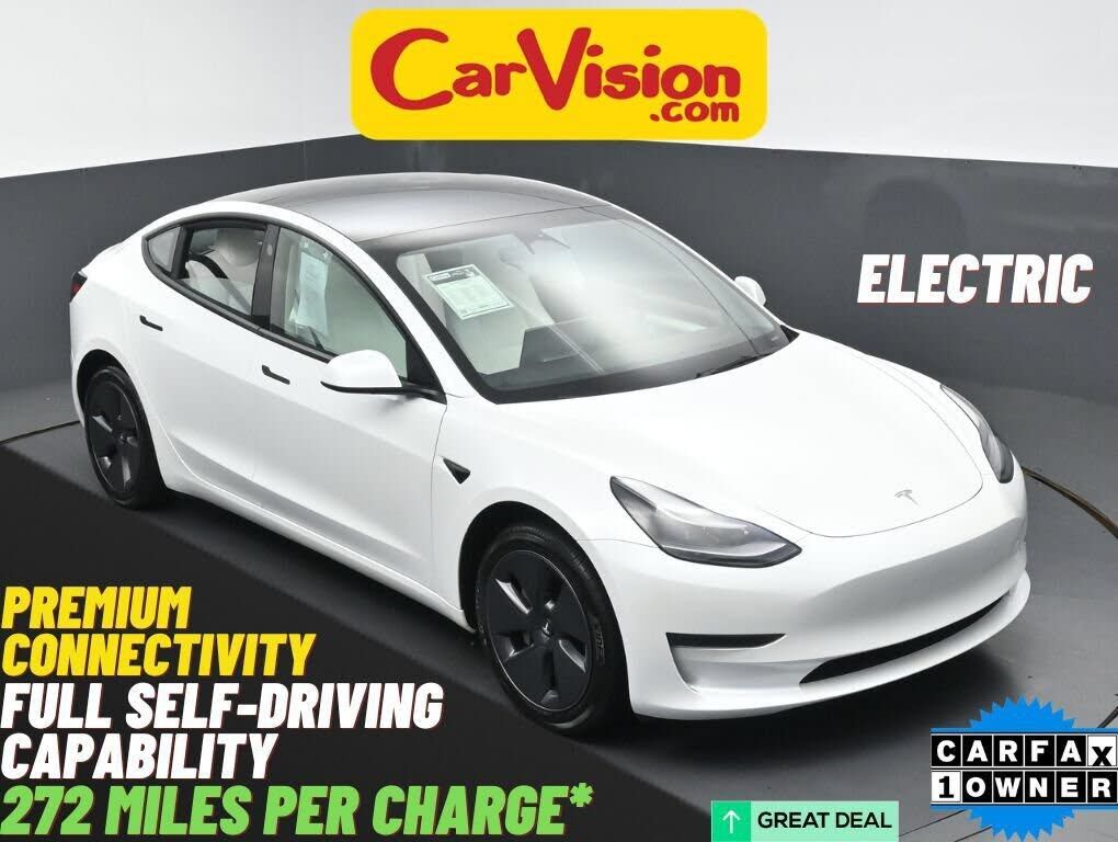 2022 TESLA Model 3