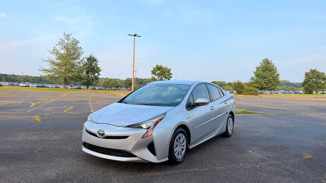 2016 TOYOTA PRIUS