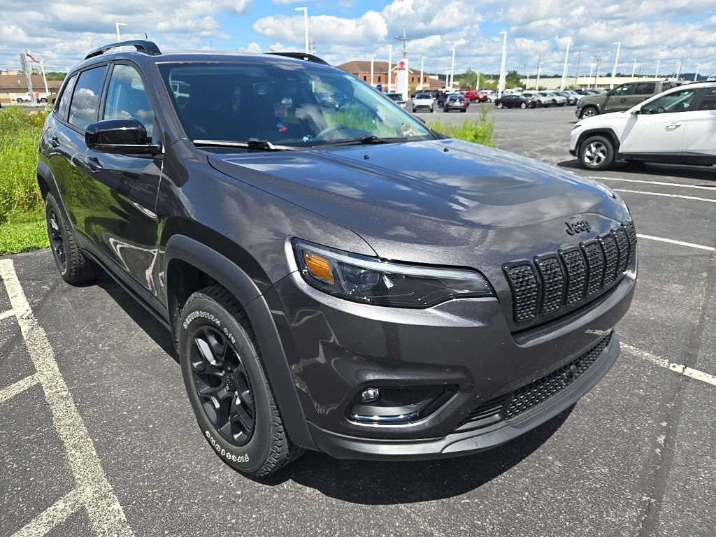 2022 JEEP Cherokee