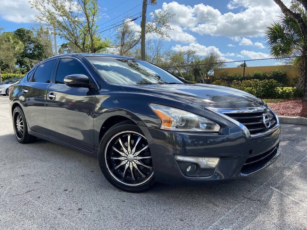 2013 NISSAN Altima