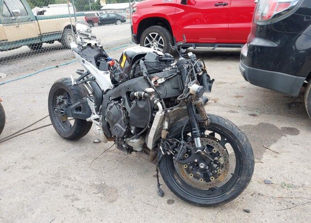 2009 HONDA CB