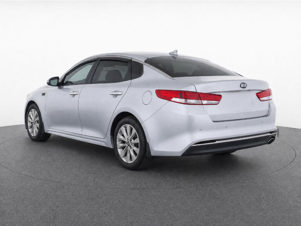 2018 KIA Optima