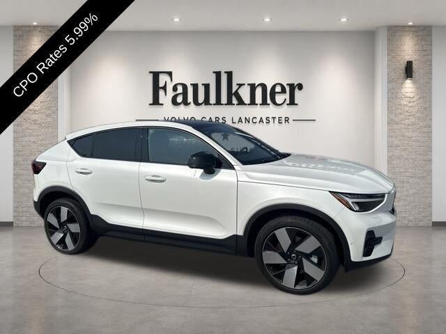 2023 VOLVO C40