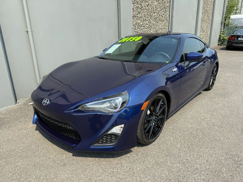 2016 TOYOTA Scion
